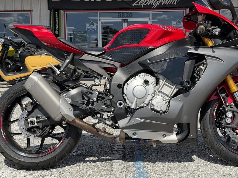 2015 Yamaha YZF-R1 | Moramoto