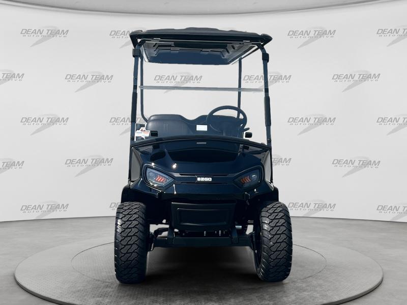 2027 EZGO Express photo 3