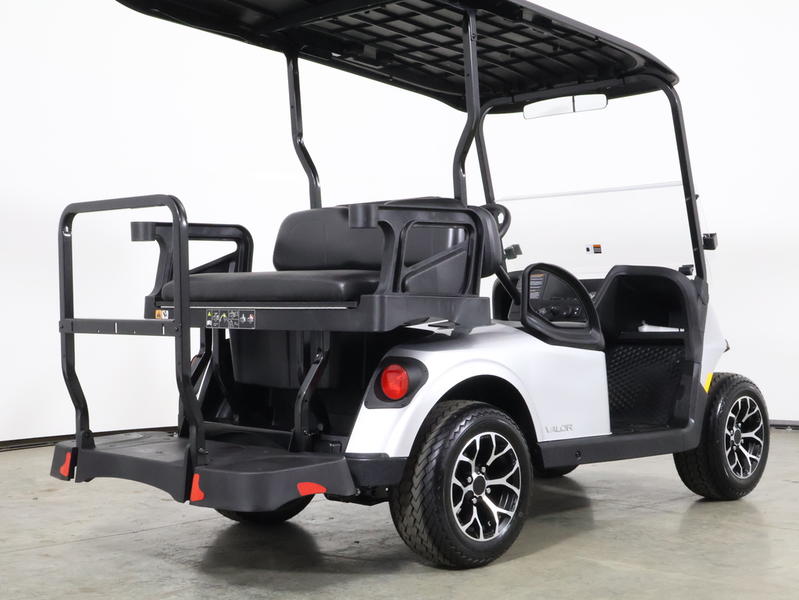 2027 EZGO Valor photo 6