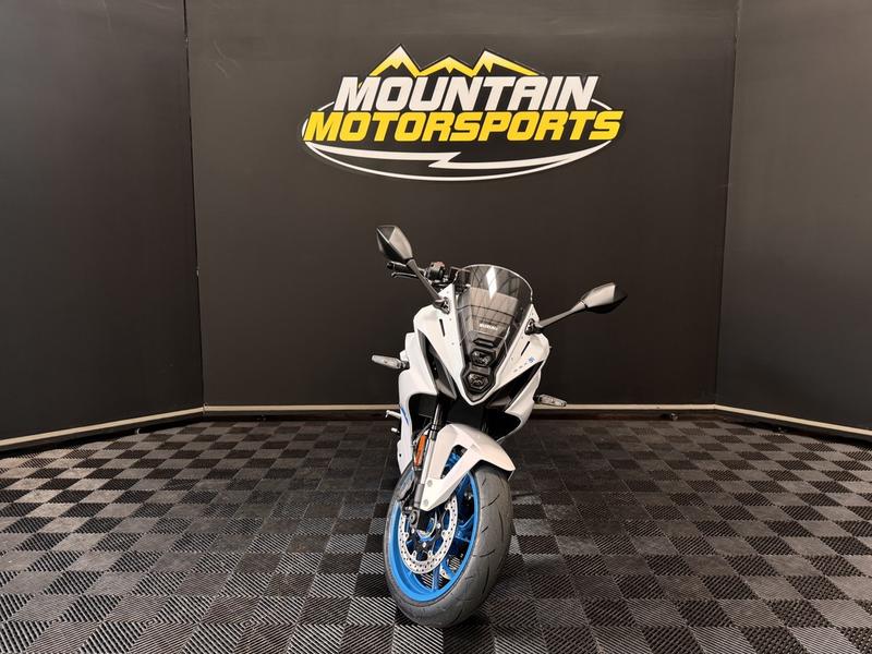2026 Suzuki GSX-8R | Mountain Motorsports