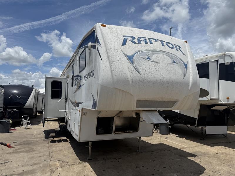 2010 Keystone RV Raptor 3912LEV | Family First RV