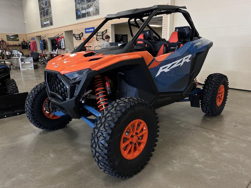 2025 Polaris® RZR Pro S Ultimate Orange Burst / Zenith Blue 5PU064F ...