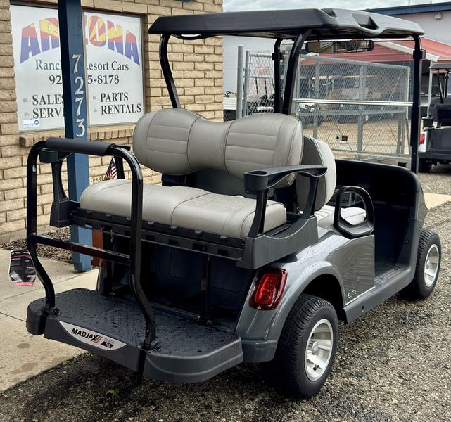 2022 EZGO Freedom photo 2