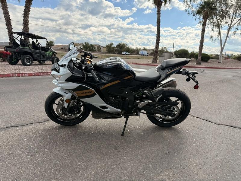 2026 Kawasaki Ninja® ZX™-4RR ABS | Adrenalin Motorsports