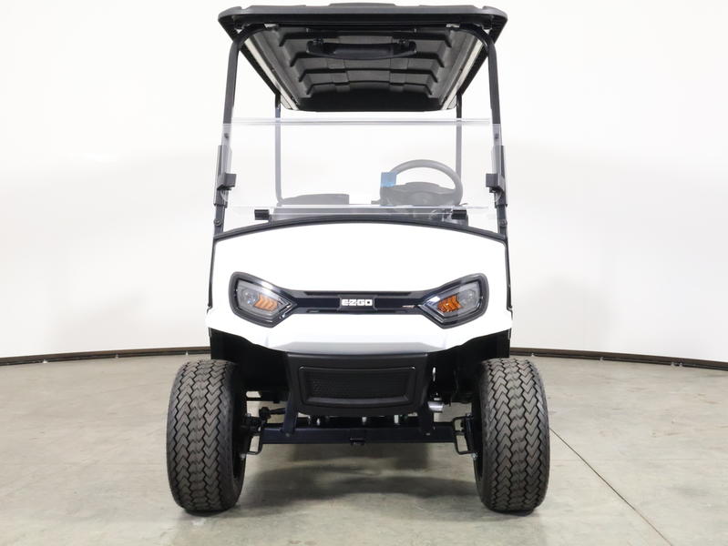 2027 EZGO Express photo 2