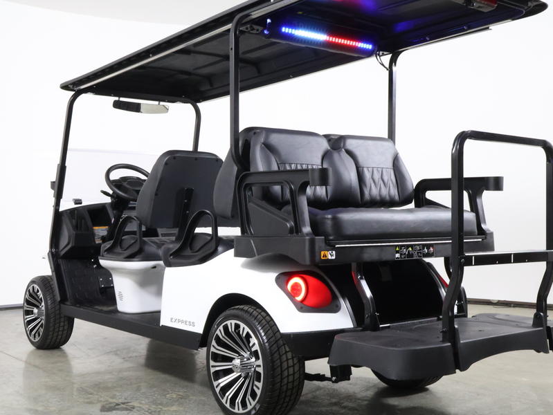 2027 EZGO Express photo 9