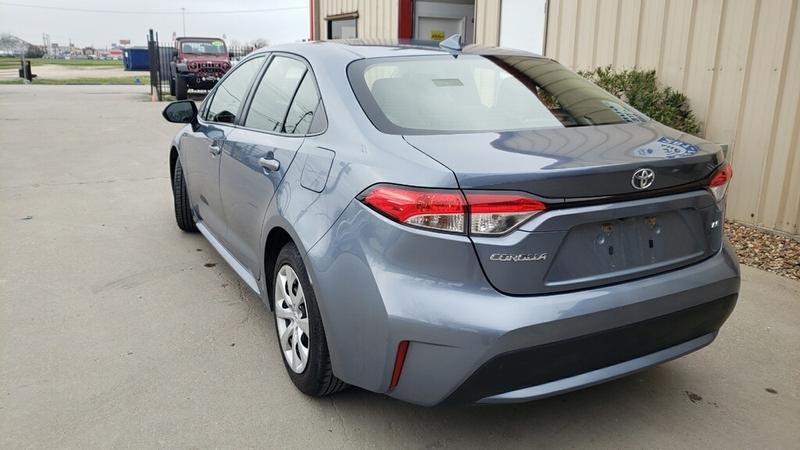 2020 Toyota Corolla LE - Photo 6