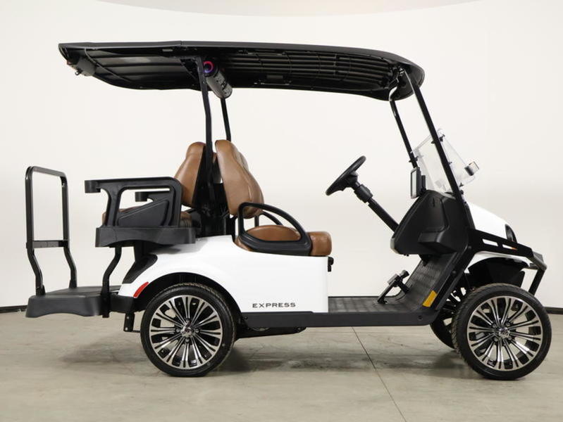 2026 EZGO Express photo 4