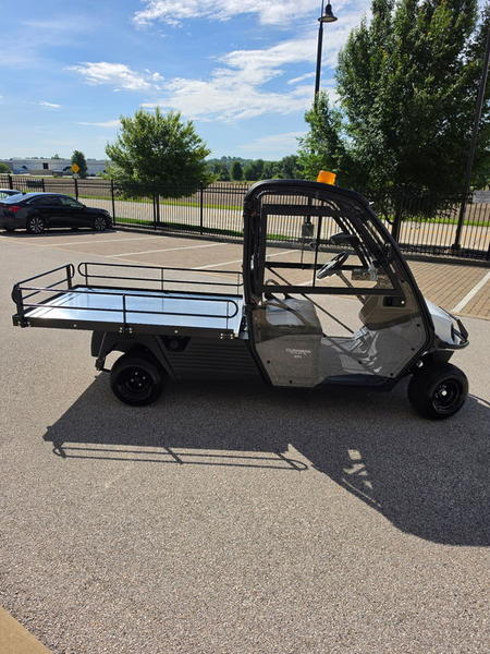 2026 Cushman Hauler photo 4