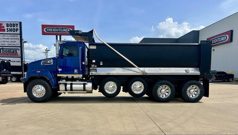 2022 Western Star 4700 in St. Rose — photo 2