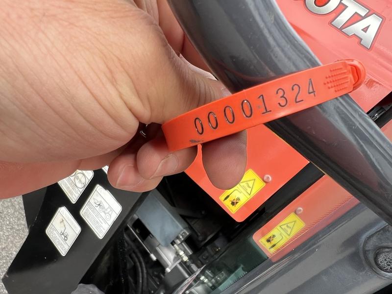 Kubota M95XDTCC used for sale - photo 10
