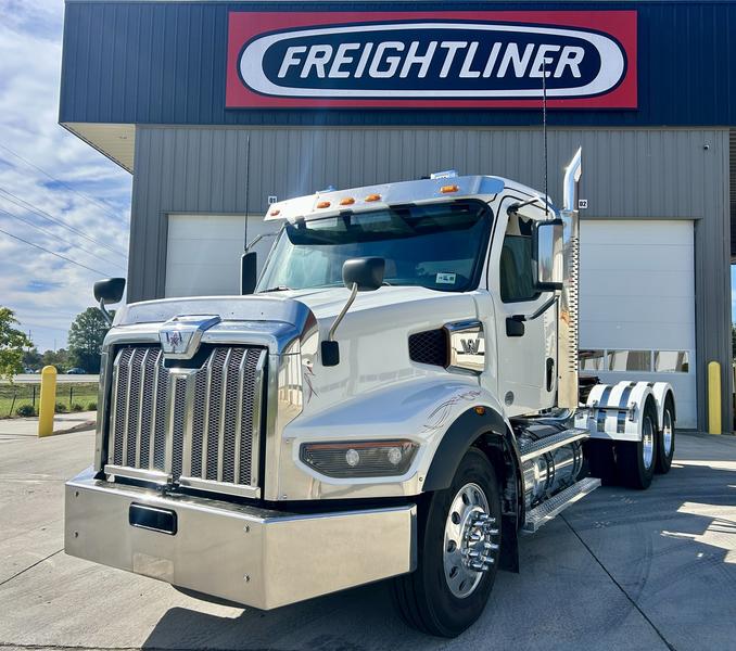 2022 Western Star 4900 in Slidell
