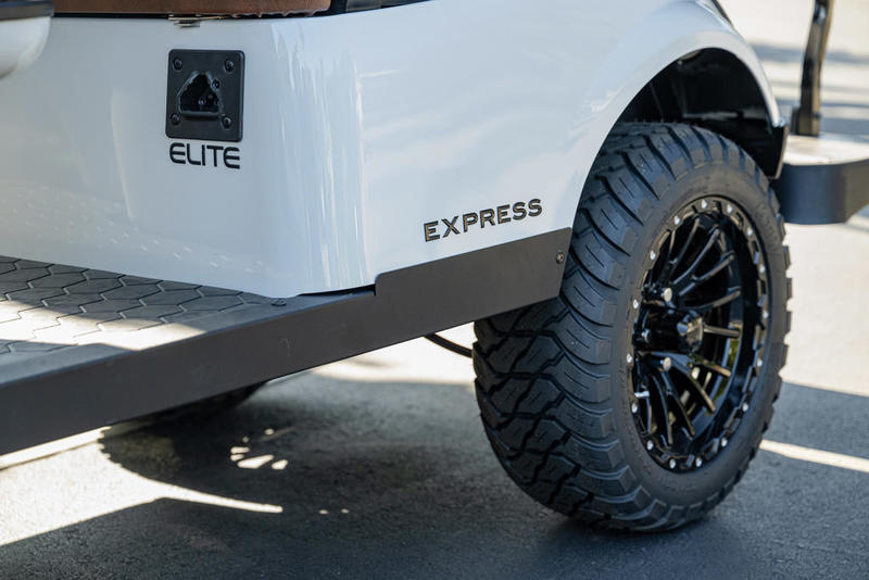 2027 EZGO Express photo 4