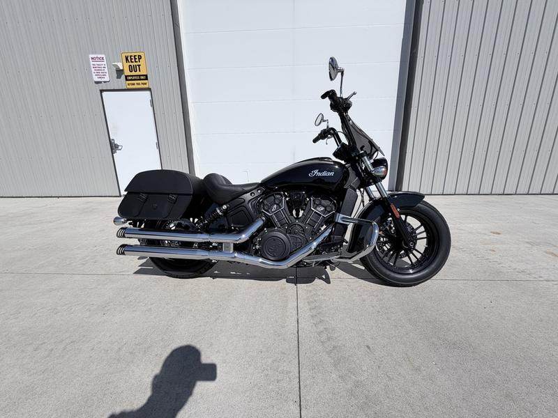 2022 Indian Scout photo 2