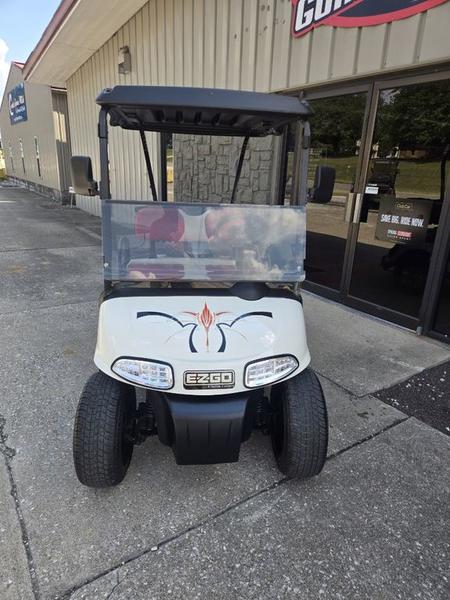 2009 EZGO RXV photo 2