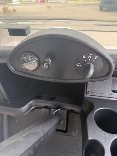 2018 EZGO RXV photo 6
