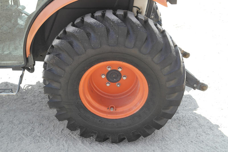 Kubota B2650HSDCC used for sale - photo 12