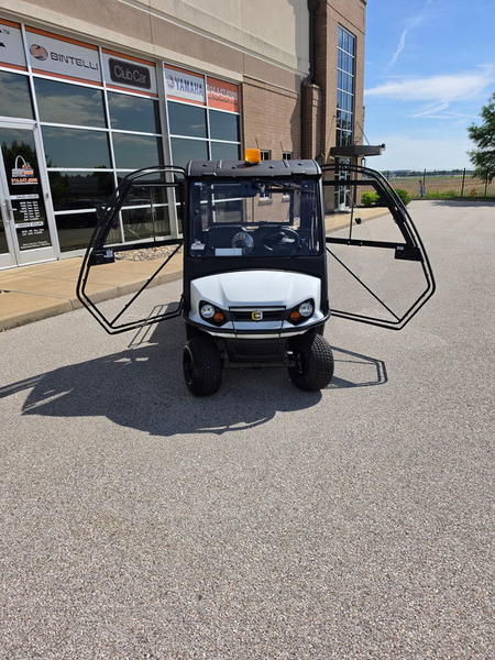 2026 Cushman Hauler photo 3