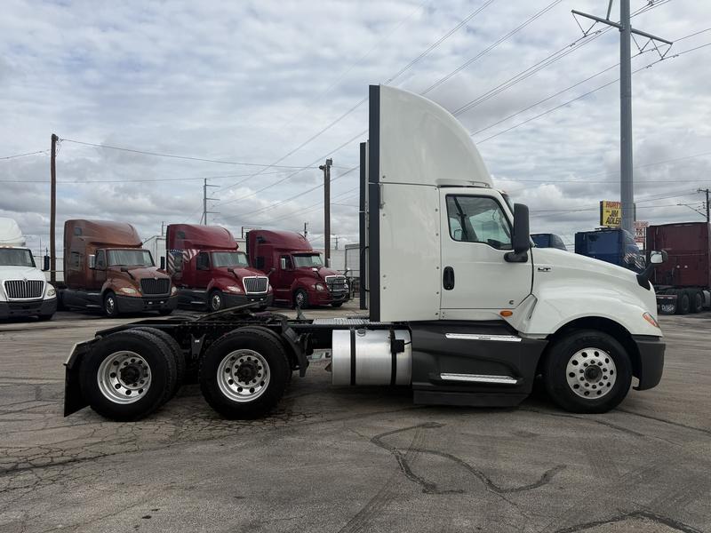 2022 International LT in Dallas — photo 2