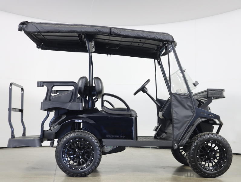 2025 EZGO Express photo 4