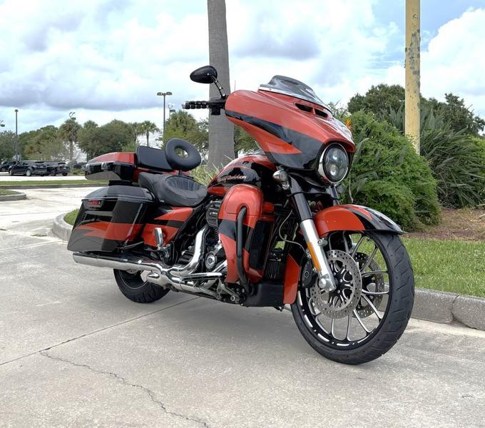 2017 Harley-Davidson® FLHXSE - CVO™ Street Glide® | Sonic Powersports