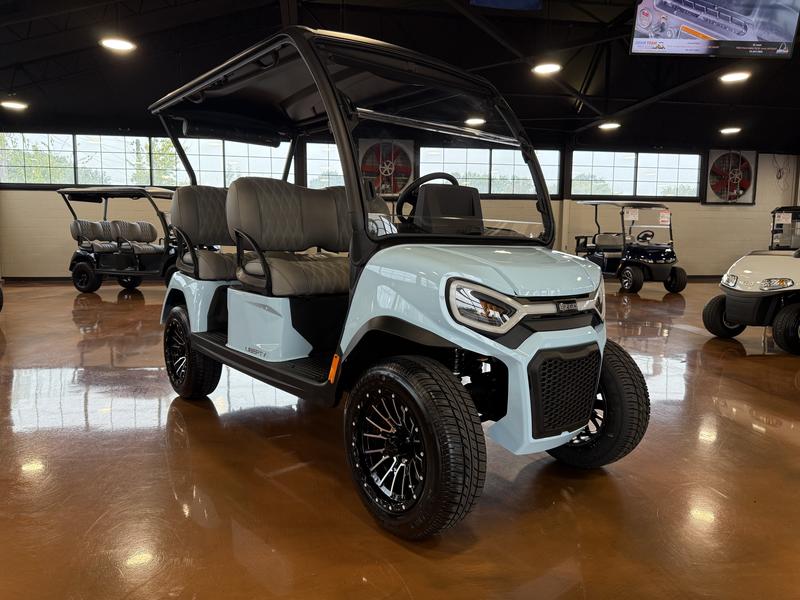 2027 EZGO Liberty photo 3