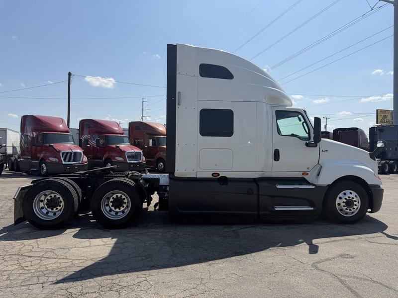 2022 International LT in Dallas — photo 2