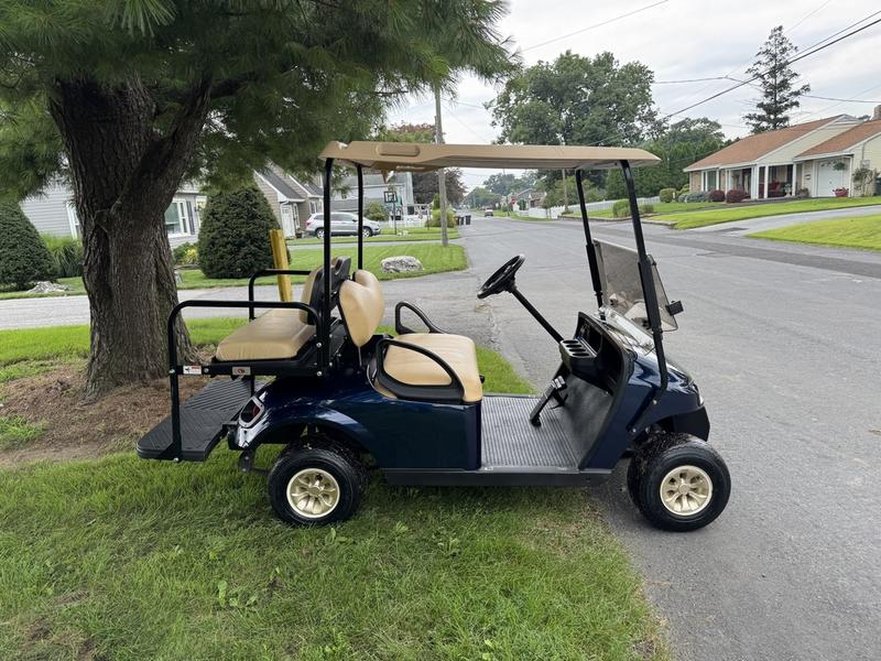 2021 EZGO TXT photo 5