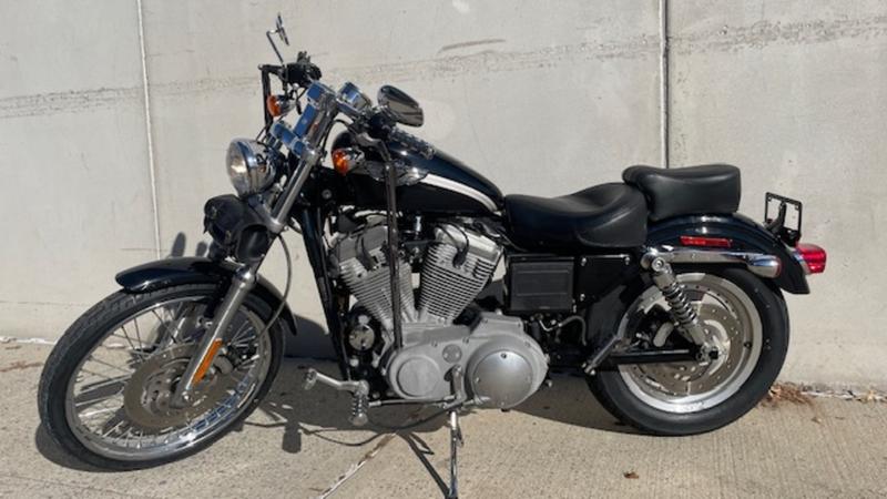 2003 Harley-Davidson® XL883C - Sportster® Custom 833C | Cycle
