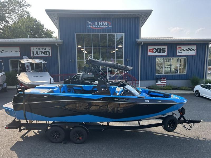 2027 Axis Wake Research T235 | Lake Hopatcong Marine