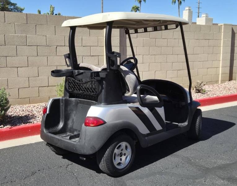 2006 Club Car Precedent photo 3