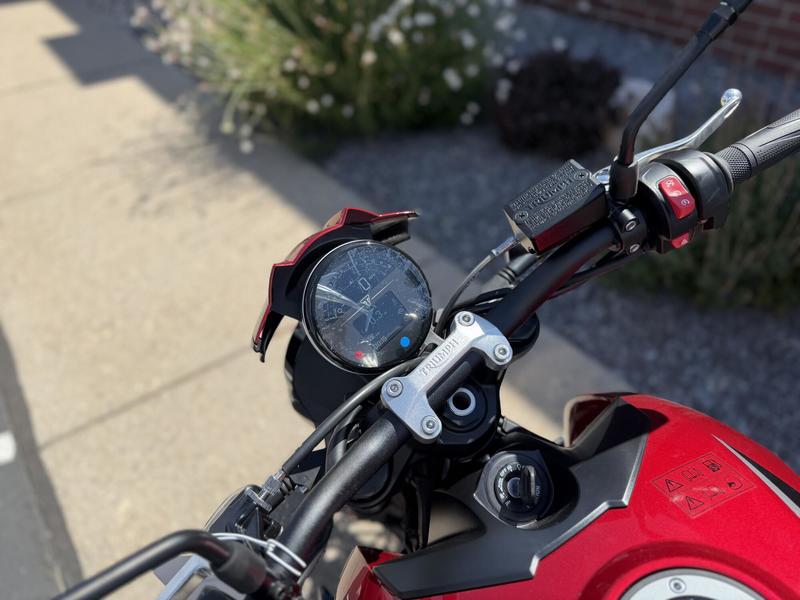 2026 Triumph Trident 800 Jet black | Young Powersports Missoula