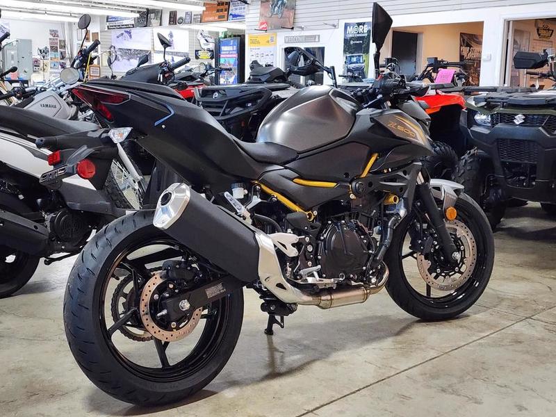 ガル 2026 Kawasaki Z500 ABS | Clem's Enumclaw Powersports