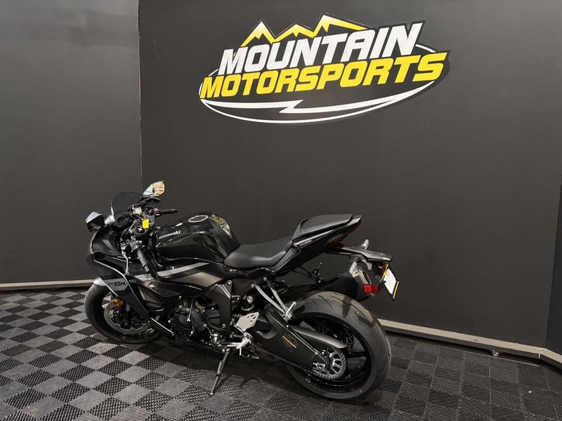 2026 Kawasaki Ninja® ZX™-6R ABS | Mountain Motorsports