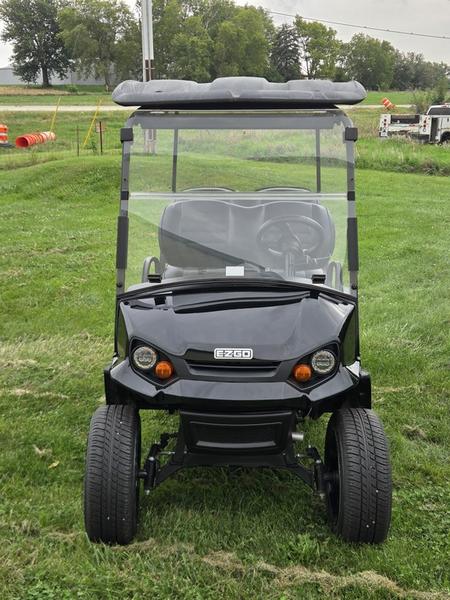 2022 EZGO Express photo 2