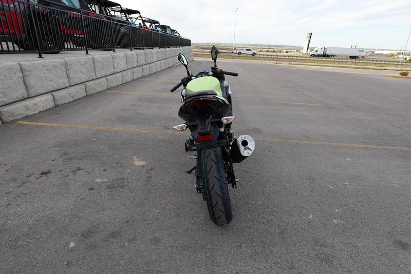 2026 Kawasaki Ninja® 500 ABS Metallic Yellowish Green/Ebony