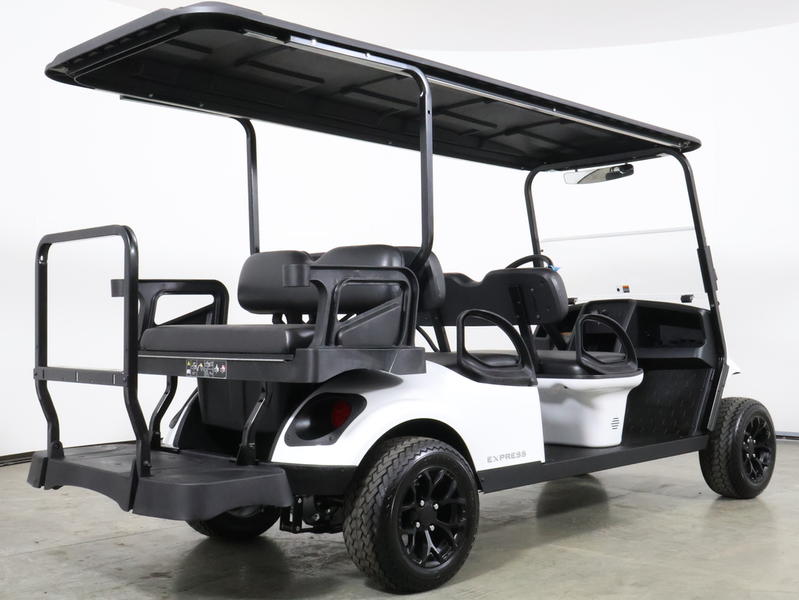 2027 EZGO Express photo 8