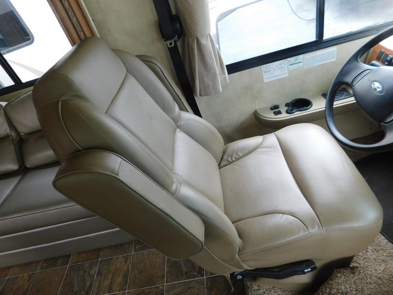 2013 Thor Motor Coach Windsport 33G Bunkhouse | Georgia RV Outlet