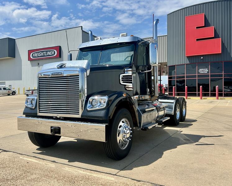 2016 Freightliner 122SD in Jackson