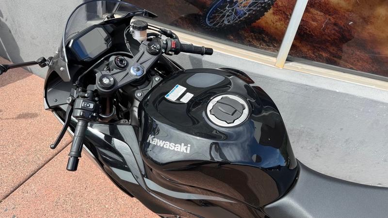 2026 Kawasaki Ninja® ZX™-6R | RideNow Powersports