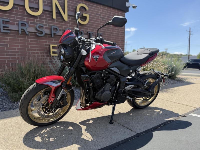 2026 Triumph Trident 800 Jet black | Young Powersports Missoula