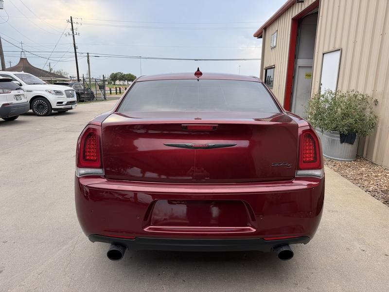 2022 Chrysler 300 S - Photo 6