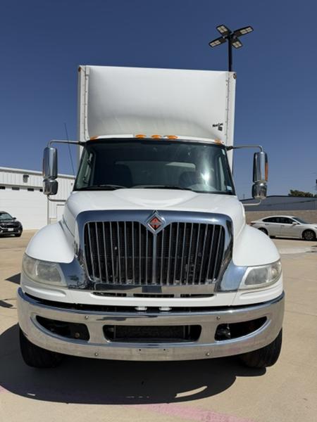 2018 International 4300 in Amarillo — photo 2