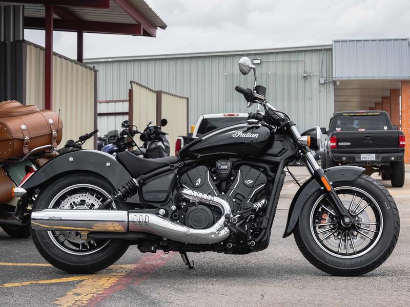 2025 Indian Motorcycle® Scout® Sixty Classic Limited Black Metallic