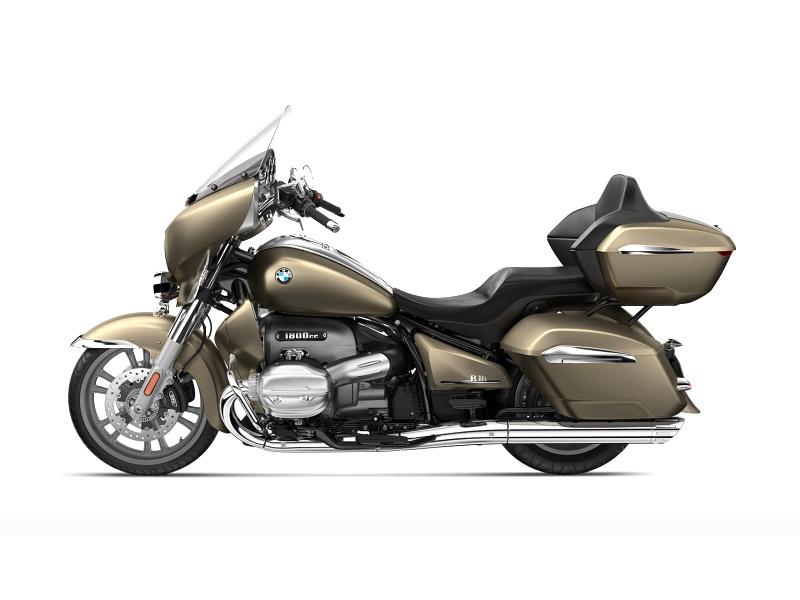 2023 BMW R 18 Transcontinental Manhattan Metallic Matte M23235